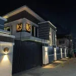 The Kingsley La-Prima Casa company logo